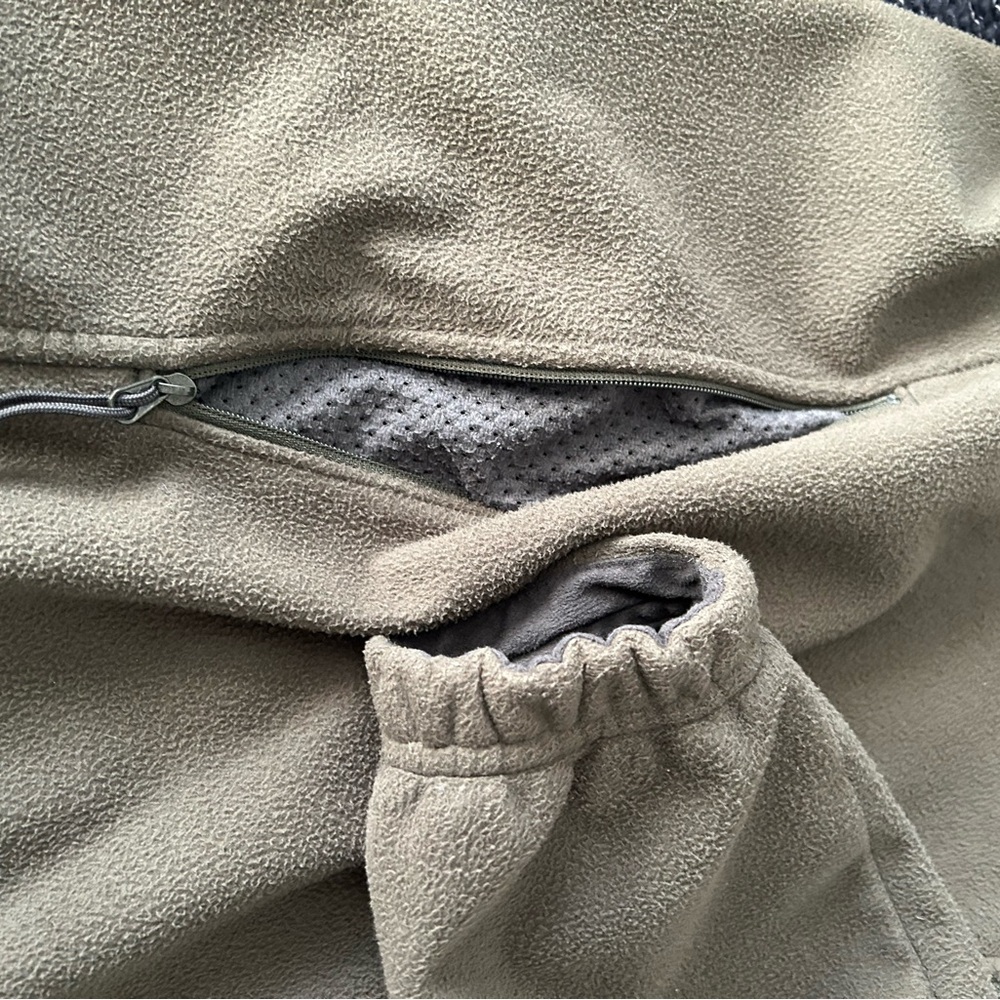 The North Face Men's Olive Performance Jacket - Picture 4 of 5